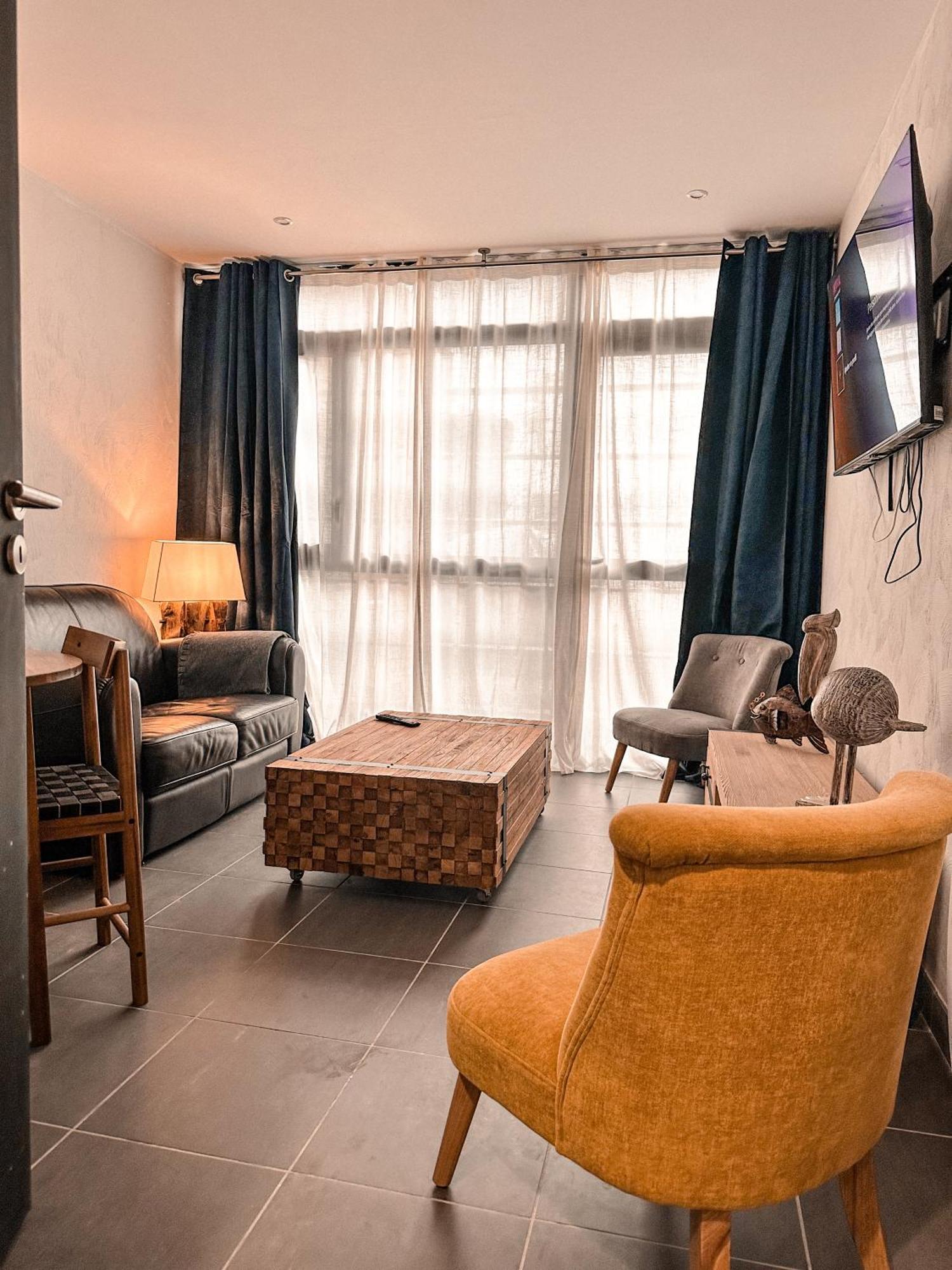 L'Hermine Chambres D'Hotes Дуарнене Екстериор снимка